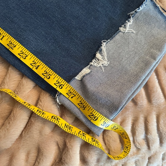 Wide-Leg Distressed Blue Jeans with wide cuff - Picture 5 of 5